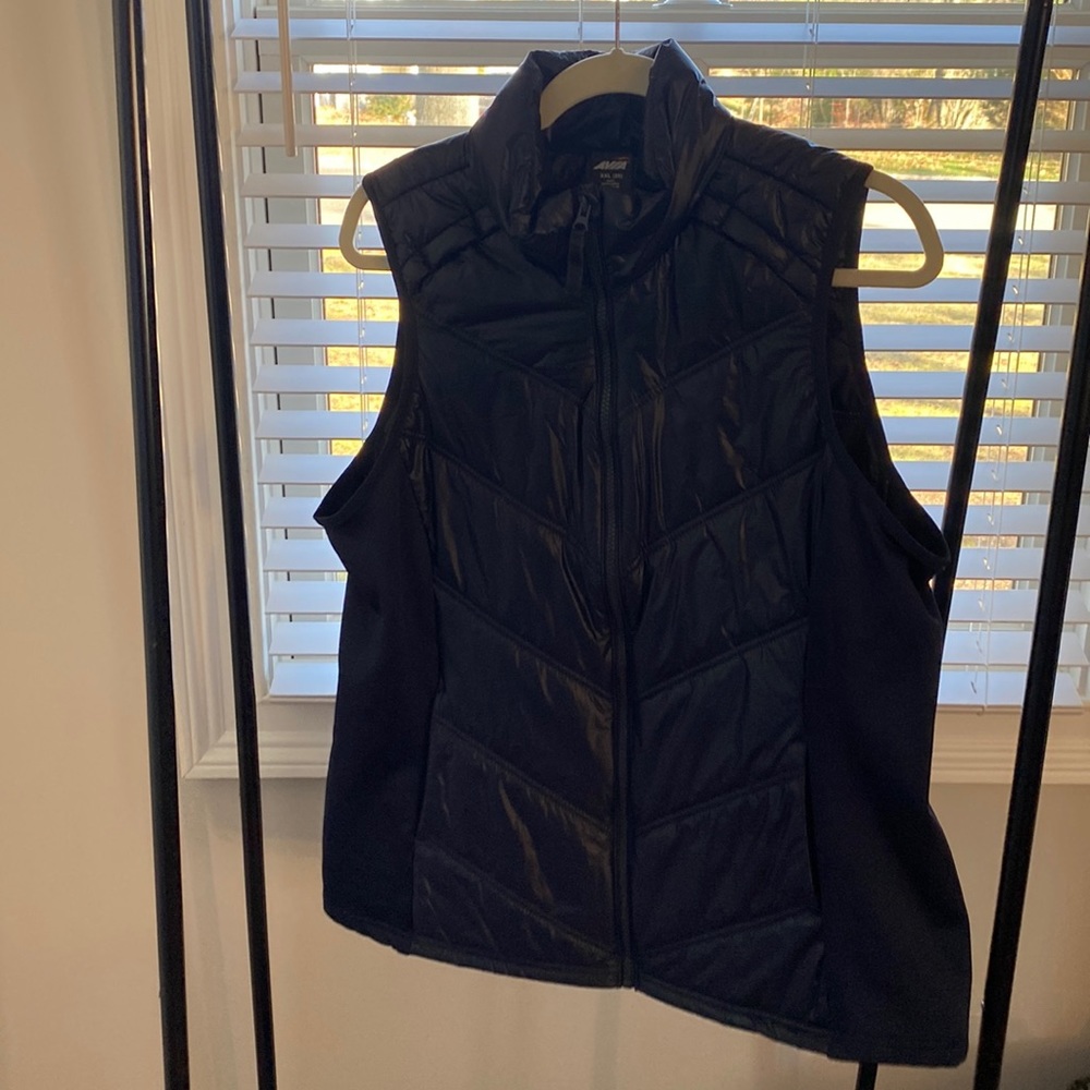 Navy Blue Aviva Vest